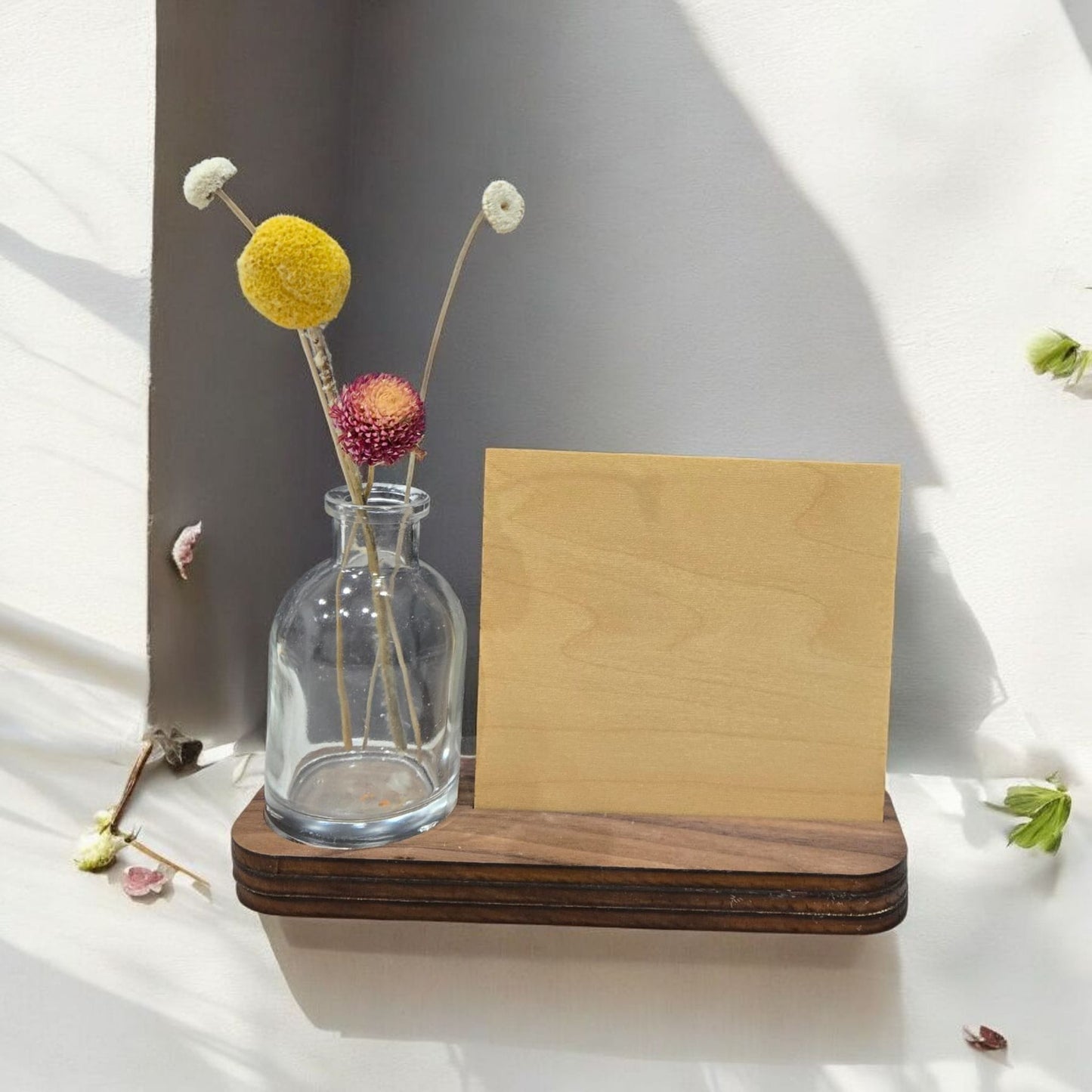 Blooms & Memories – Mini Bud Vase with 5x7 Display Stand